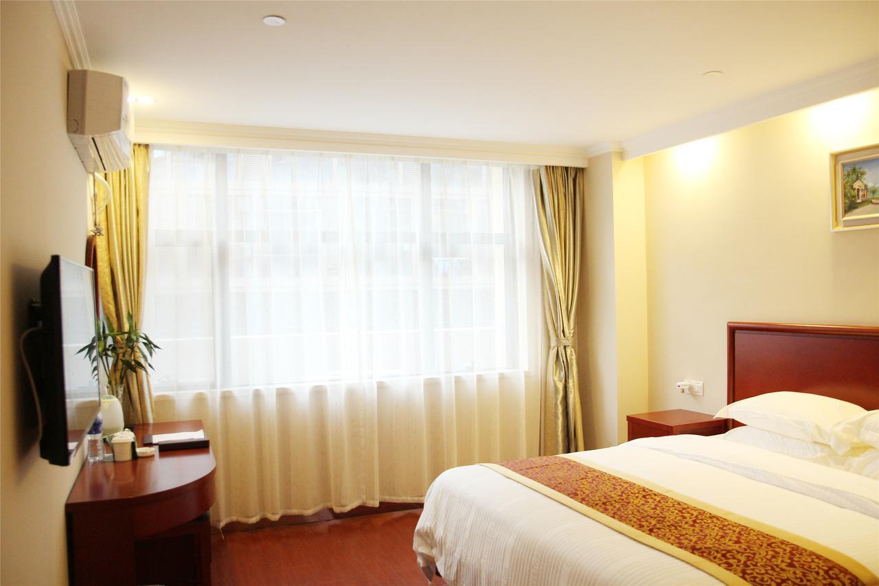 Greentree Inn Anhui Wuhu Zhongshan Road Pedestrian Street Express Hotel Exterior photo