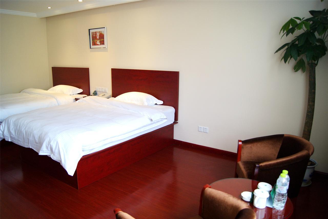 Greentree Inn Anhui Wuhu Zhongshan Road Pedestrian Street Express Hotel Exterior photo