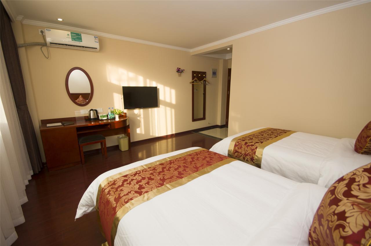 Greentree Inn Anhui Wuhu Zhongshan Road Pedestrian Street Express Hotel Exterior photo