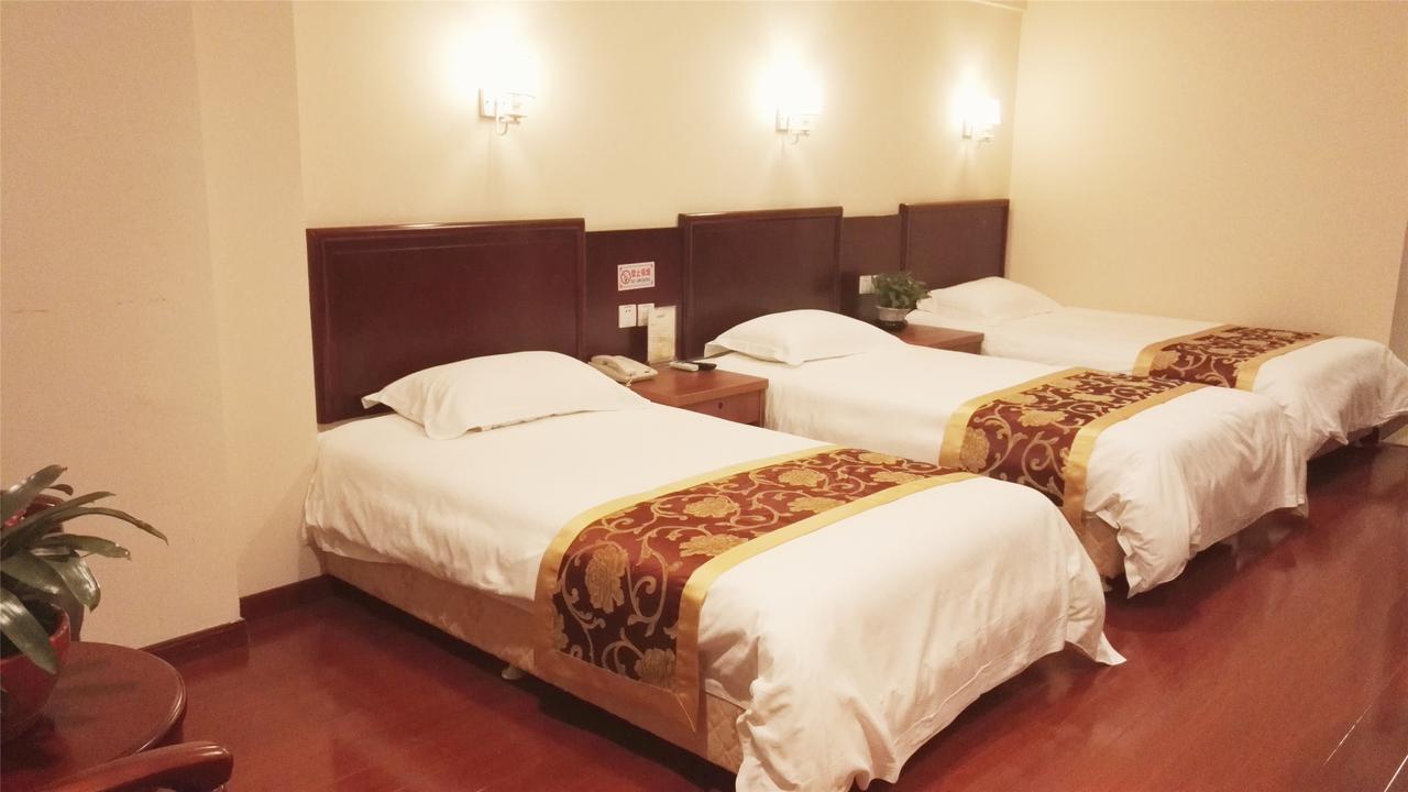 Greentree Inn Anhui Wuhu Zhongshan Road Pedestrian Street Express Hotel Exterior photo